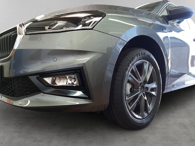 Fahrzeugabbildung Skoda Fabia Tour 1.0TSI DSG AHK SHZ PDC Kamera 16"