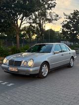Mercedes-Benz 240 - Mercedes-Benz 240 Benziner Gebrauchtwagen