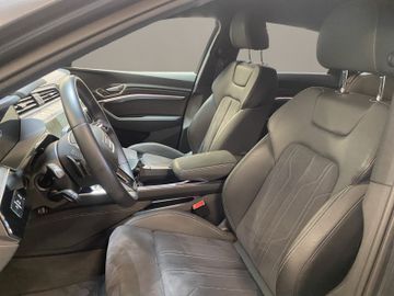 Audi Q8 e-tron - 8