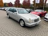 Mercedes-Benz E 430 T AVANTGARDE Avantgarde, 7- Sitze, Top! - Mercedes-Benz E-Klasse: 7 Sitzer