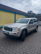 Jeep Grand Cherokee Laredo 3.0 CRD Autom. Laredo - Jeep Grand Cherokee Laredo mit Diesel-Antrieb
