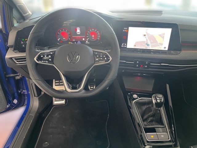 Fahrzeugabbildung Volkswagen Golf Variant VIII 1.5 TSI R-LINE AHK PANO MATRIX