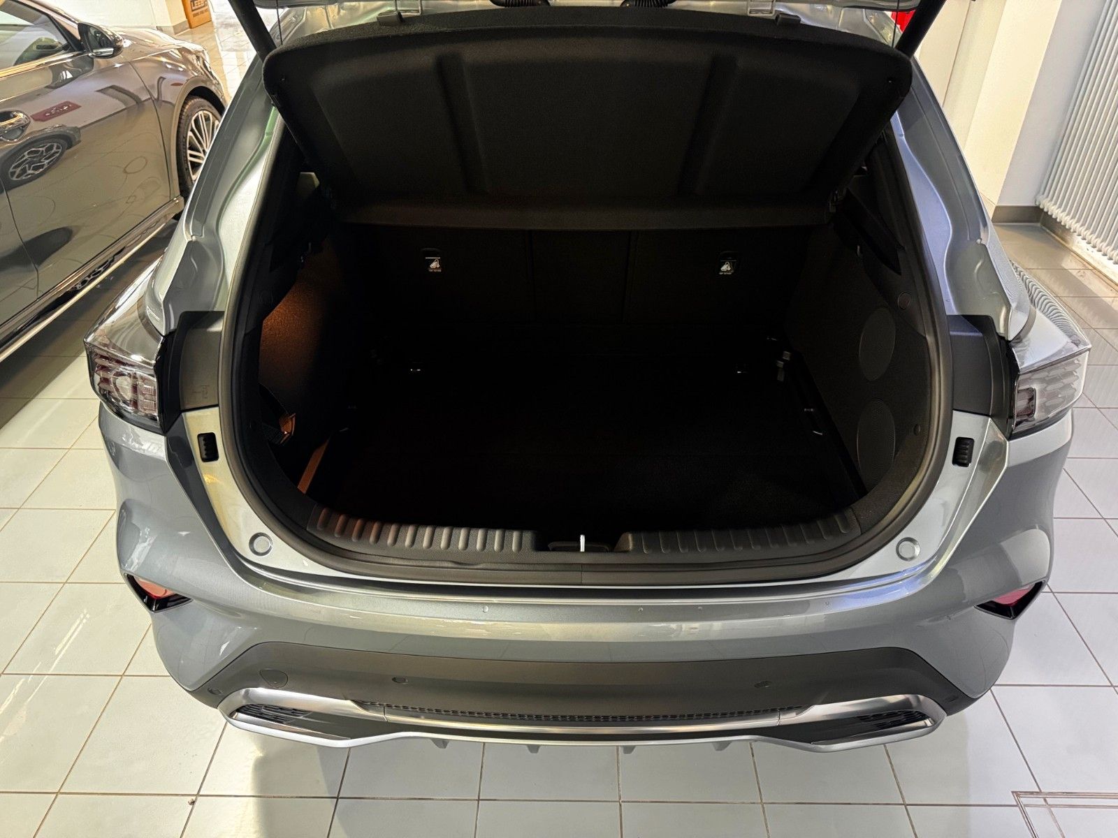 Fahrzeugabbildung Kia XCEED 1.6T 180PS GTL LEDER NAVI KAMERA KLIMAAUT.