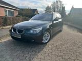 BMW E61 530d Checkheftgepflegt - BMW: Kombi, E61