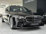Mercedes-Benz S 350d 4M AMG H-UP S-CLOSE PANO BURMESTER VOLL - gebrauchte Mercedes-Benz S 350 aus dem Jahr 2022