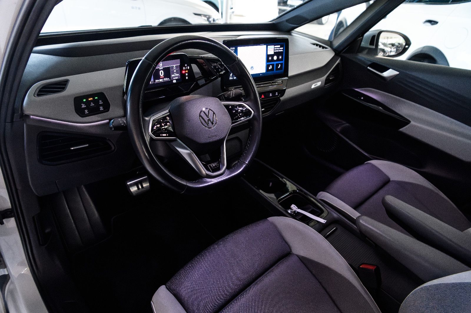 Fahrzeugabbildung Volkswagen ID.3 Pro Performance 150 kW*LED+SHZ+PANORAMA+NAV