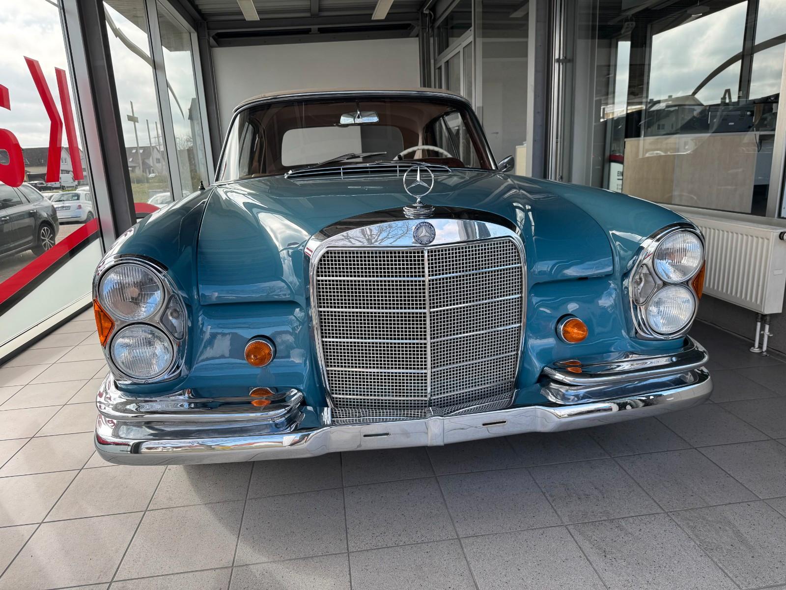 Mercedes-Benz W111 250 SE Cabriolet/Automatik/Matching-NR...