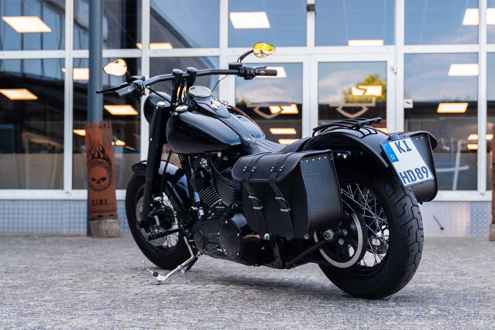 Fahrzeugabbildung Harley-Davidson FLSS SOFTAIL SLIM S 110 cui - Jekill & Hyde