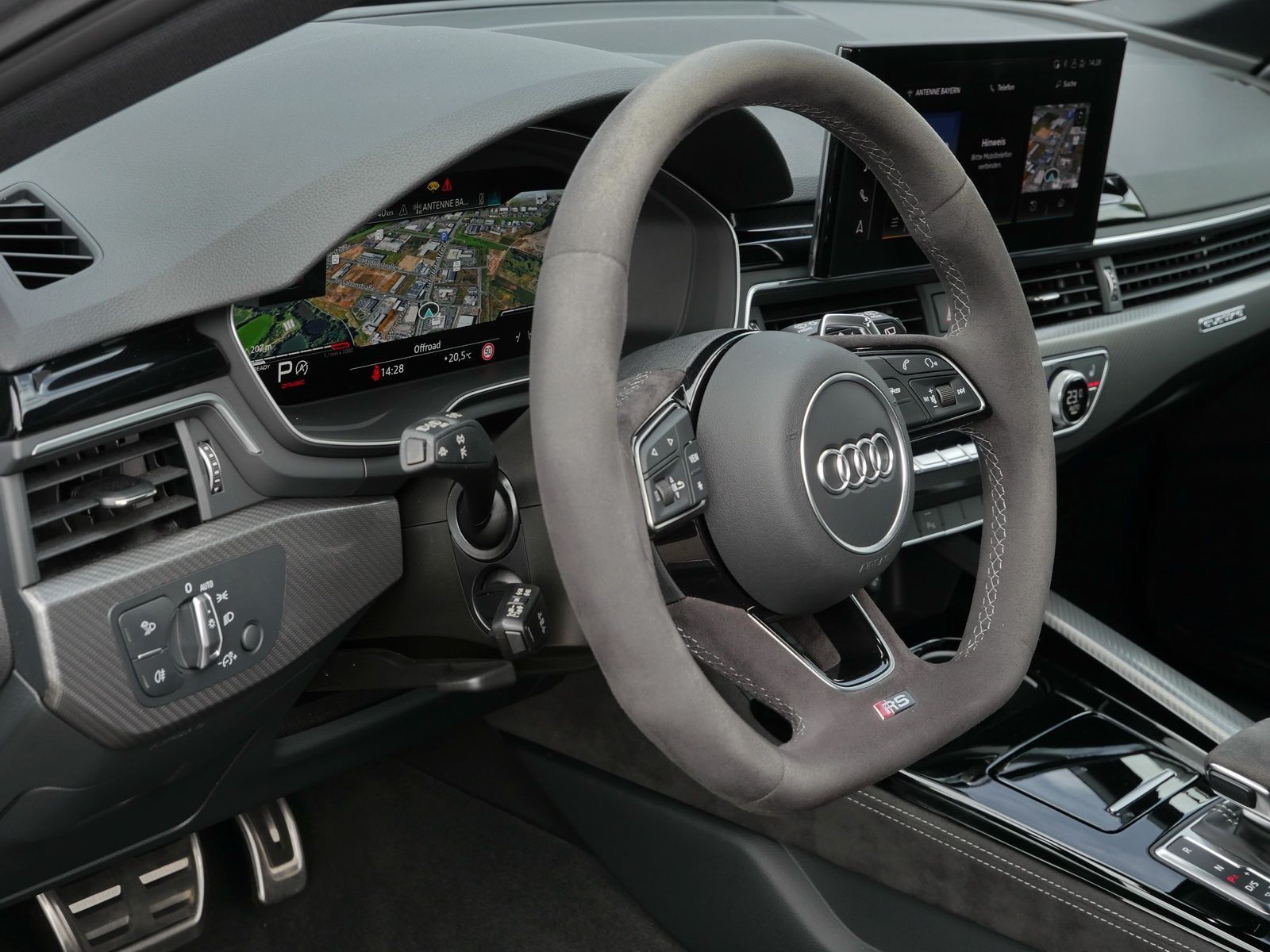 Audi RS4 - Bild 20