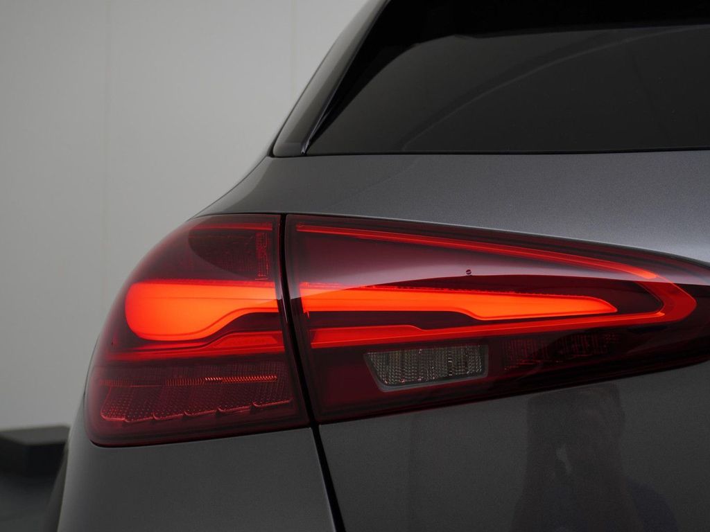 Mercedes-Benz A 180 Star Edition Luxury Line | Tempomat | Acht