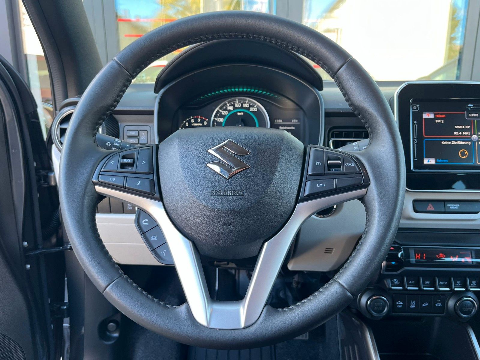 Fahrzeugabbildung Suzuki Ignis 1.2 Allgrip Comfort+*8x bereift*