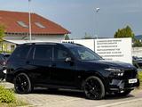 BMW X7 M60i M Pro Executive Sky B+W eh.UPE:156840,- - mit Benzin-Antrieb: Schwarz, Ambiente-Beleuchtung, Geländewagen, mit Klimaautomatik