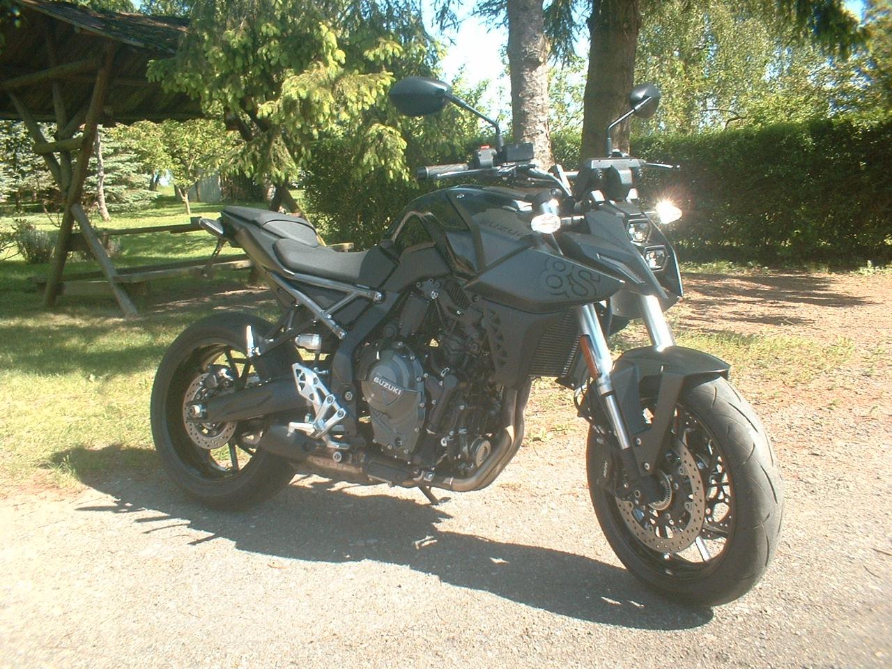 Suzuki GSX-8S