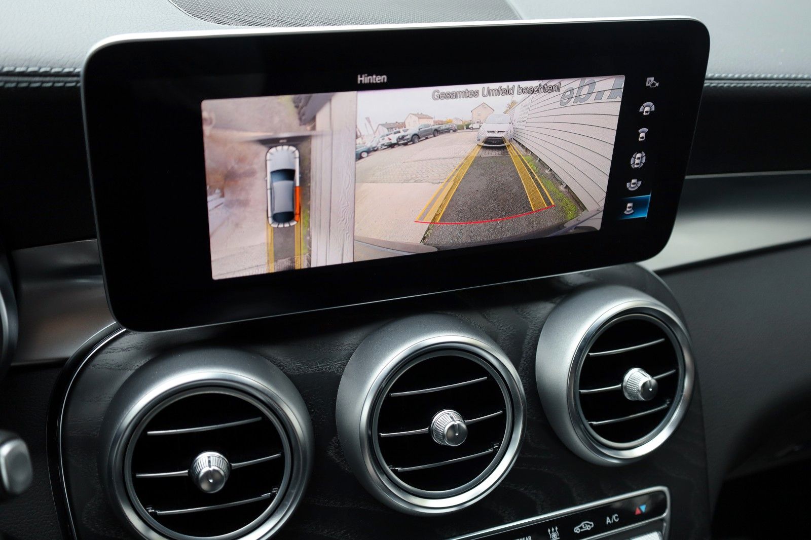 Fahrzeugabbildung Mercedes-Benz GLC 300 de Coupe 4M,AMG,Night-pak.,LED,360Kamera