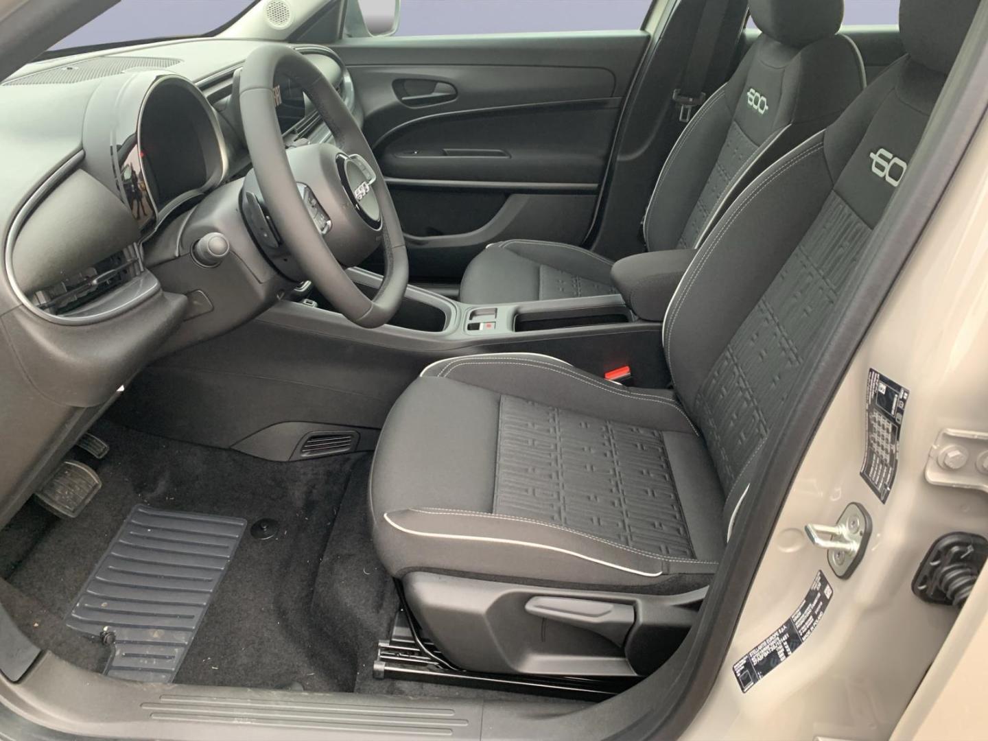Fiat 600 1.2 Hybrid Business Edition Kamera AppleCarP