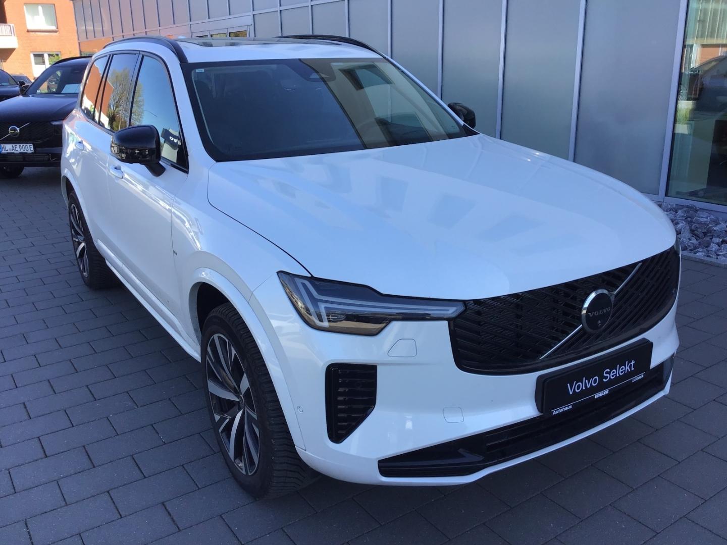 Volvo XC90 T8 Plus Dark AWD 7-Sitzer PanoDach HUD Cam
