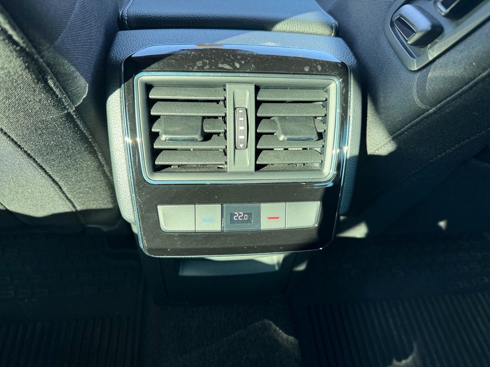 Fahrzeugabbildung SKODA Superb Combi Style 2.0 TSI