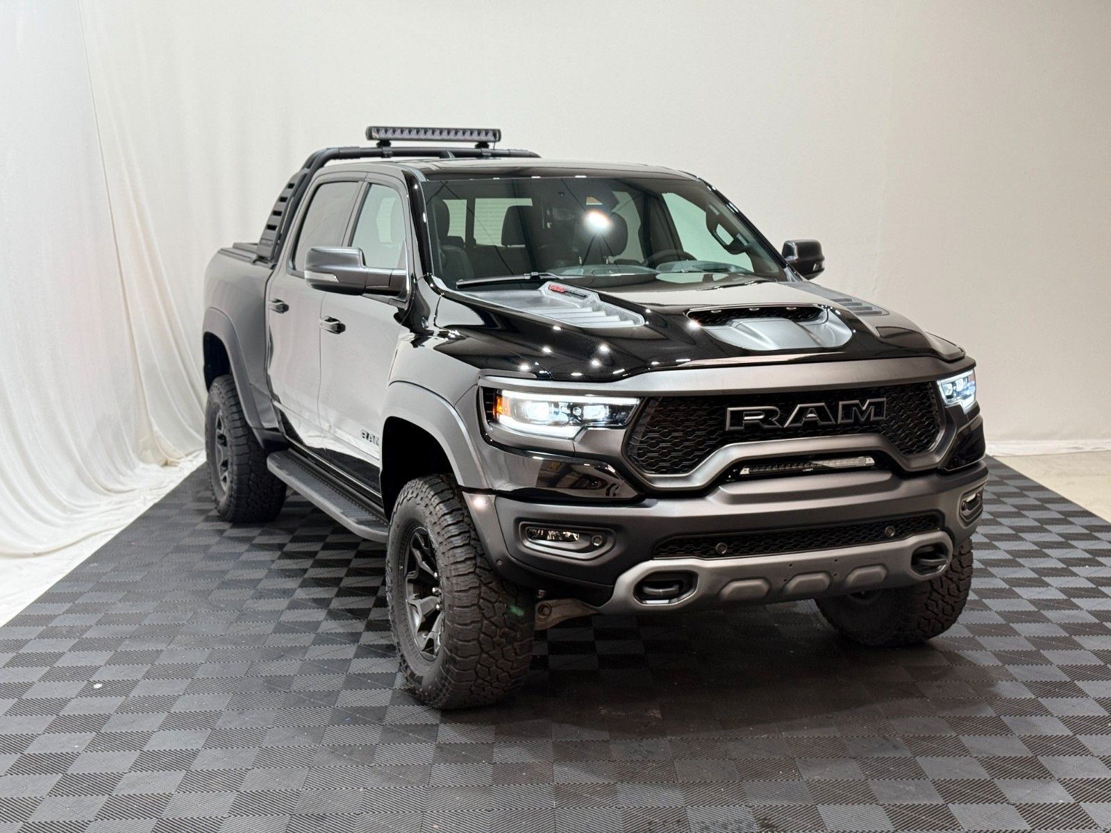 Fahrzeugabbildung Dodge RAM 1500 TRX  6.2  V8 Supercharged MY24