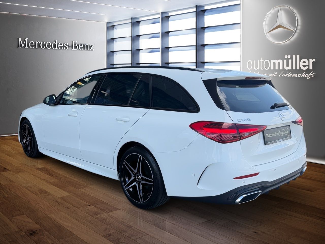 Fahrzeugabbildung Mercedes-Benz C 180 T AMG+NIGHT+PANO+AHK+LENKRADHEIZ+