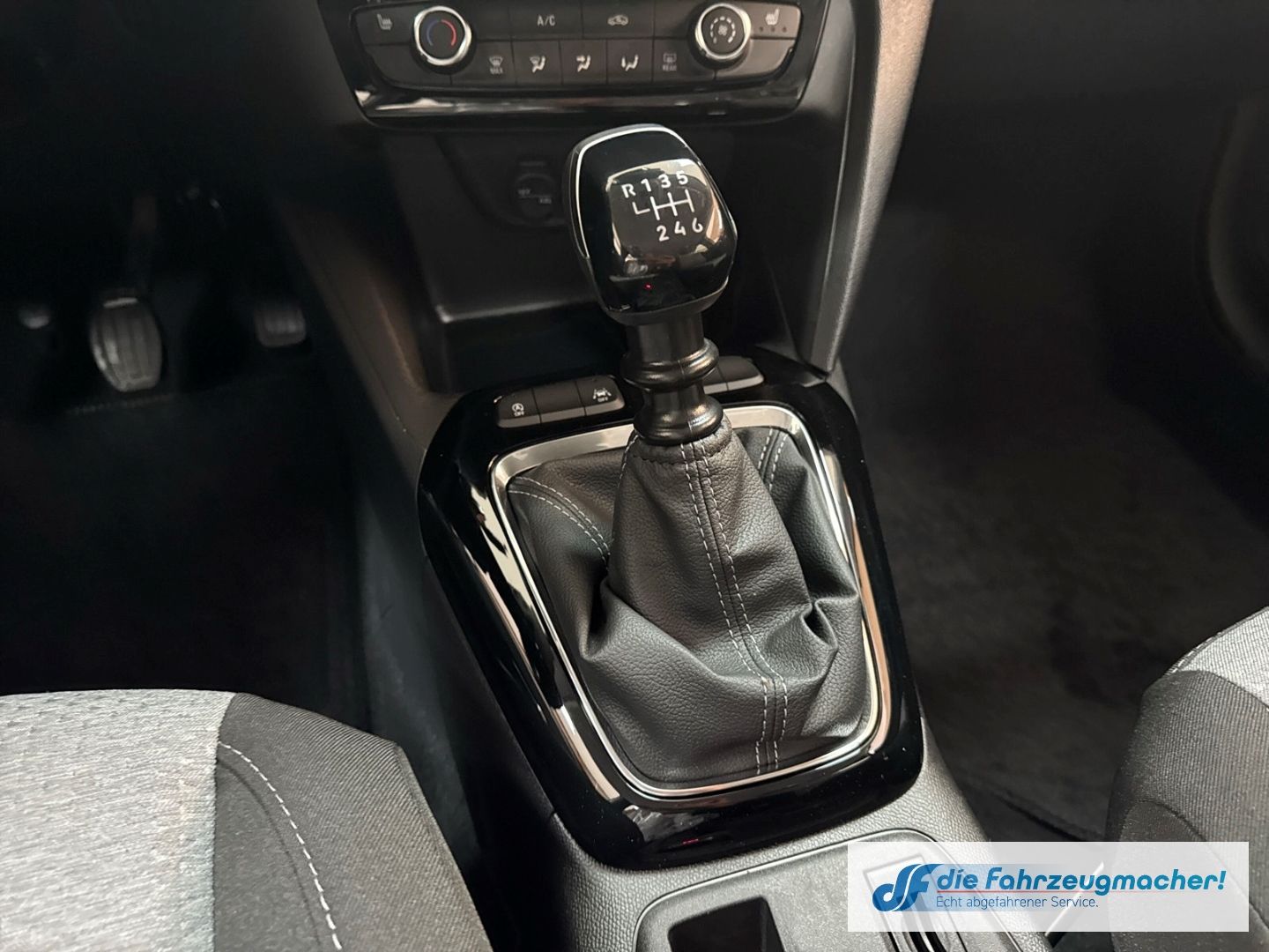 Fahrzeugabbildung Opel Corsa F SHZ Kamera LED Apple CarPlay Android Aut