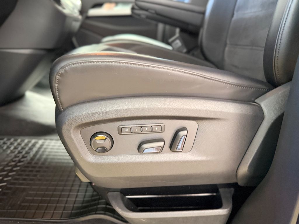 VW T6 Multivan /DSG/2xEL.SCHTÜR/AHK/ACC/LED/MEMORY VW T6 Multivan /DSG/2xEL.SCHTÜR/AHK/ACC/LED/MEMORY