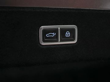 Hyundai Ioniq 6 Navi Digi-Cockpit LED ACC El. Heckklappe