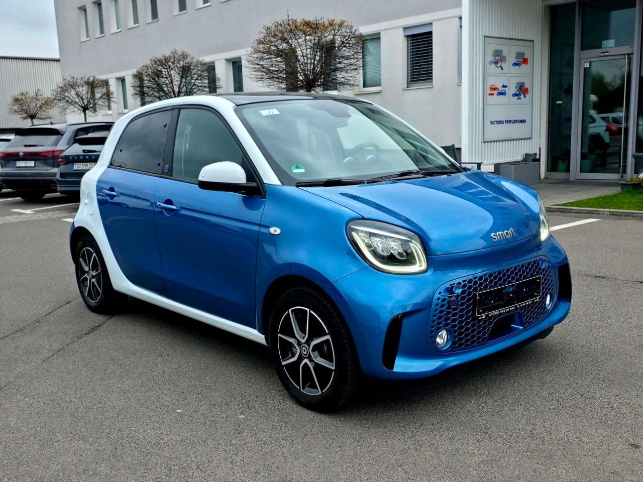 Smart AMBIENTE+KAMERA+PANO-DACH+SHZ+AUT+LED+22kw