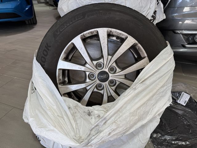 Ford Tourneo Courier Titanium