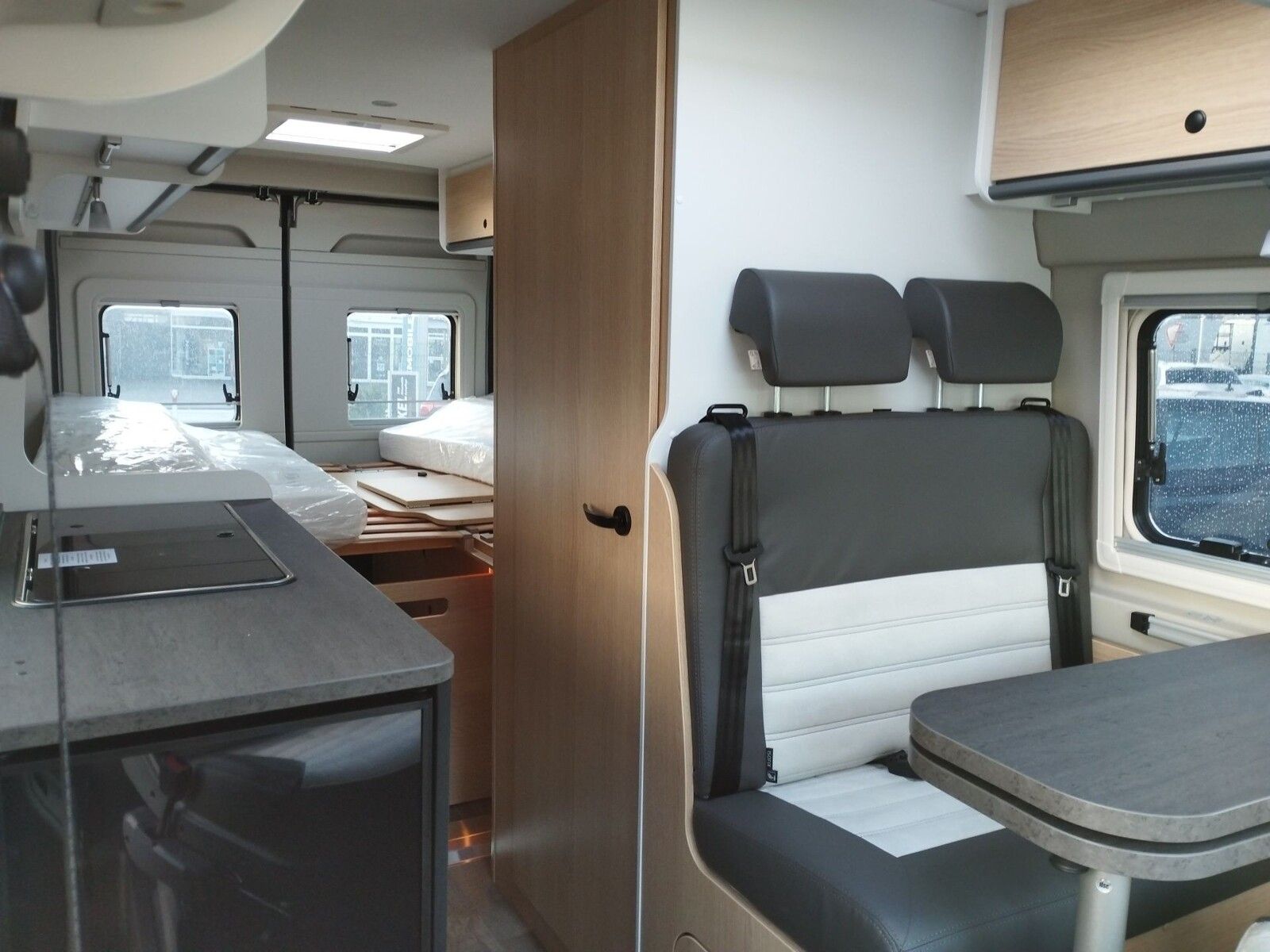 Fahrzeugabbildung Sunlight Adventure Cliff 602 Automatik, Dörr Edition, LTE