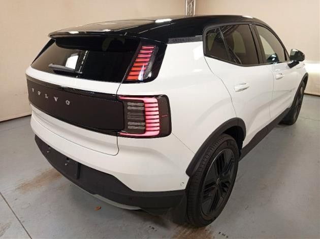 Volvo EX30 Cross Country ULTRA TWIN Performance imagem 2