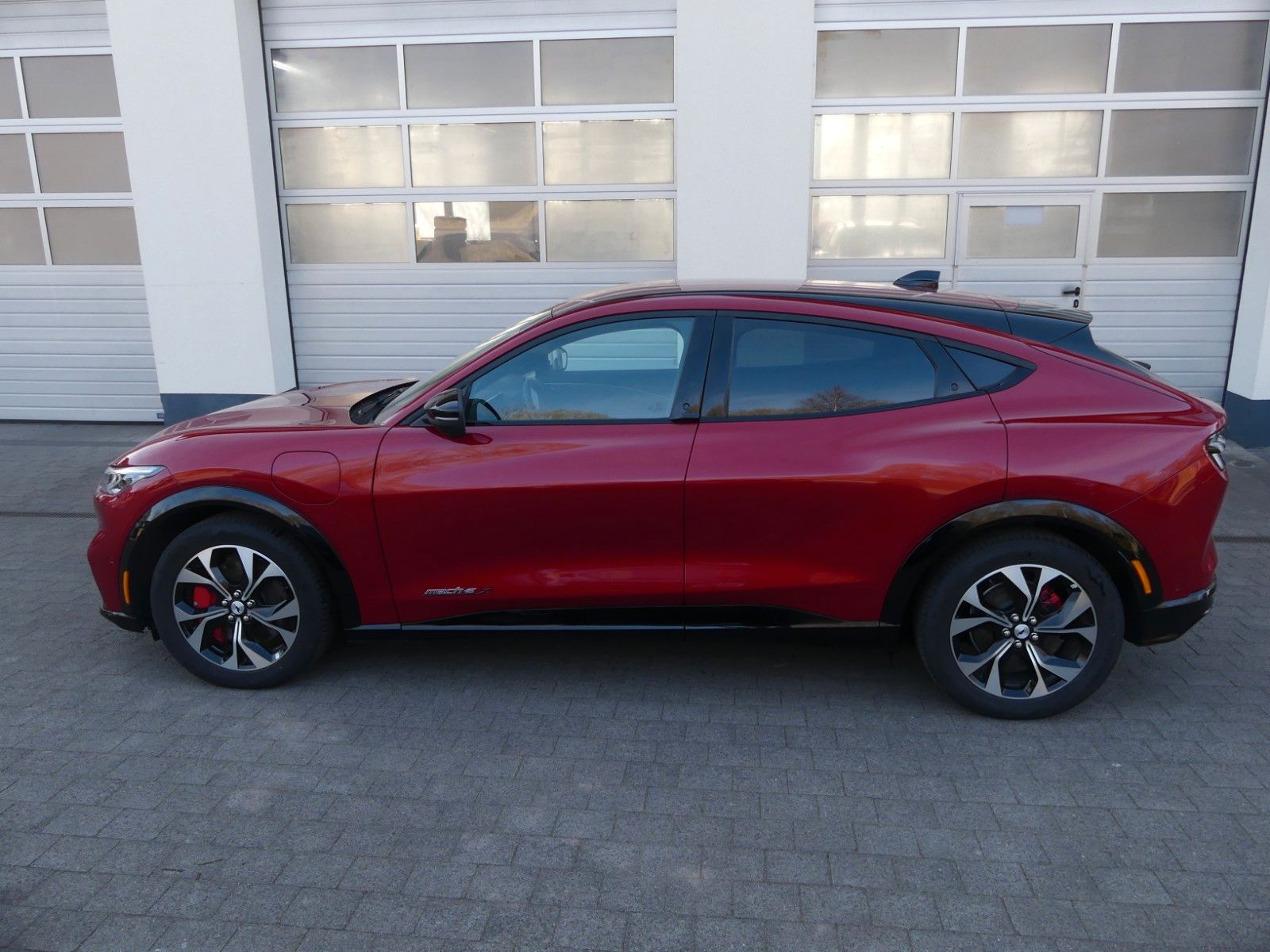 Fahrzeugabbildung Ford Mustang Mach-E Premium Tech.-Paket*360° Kamera*