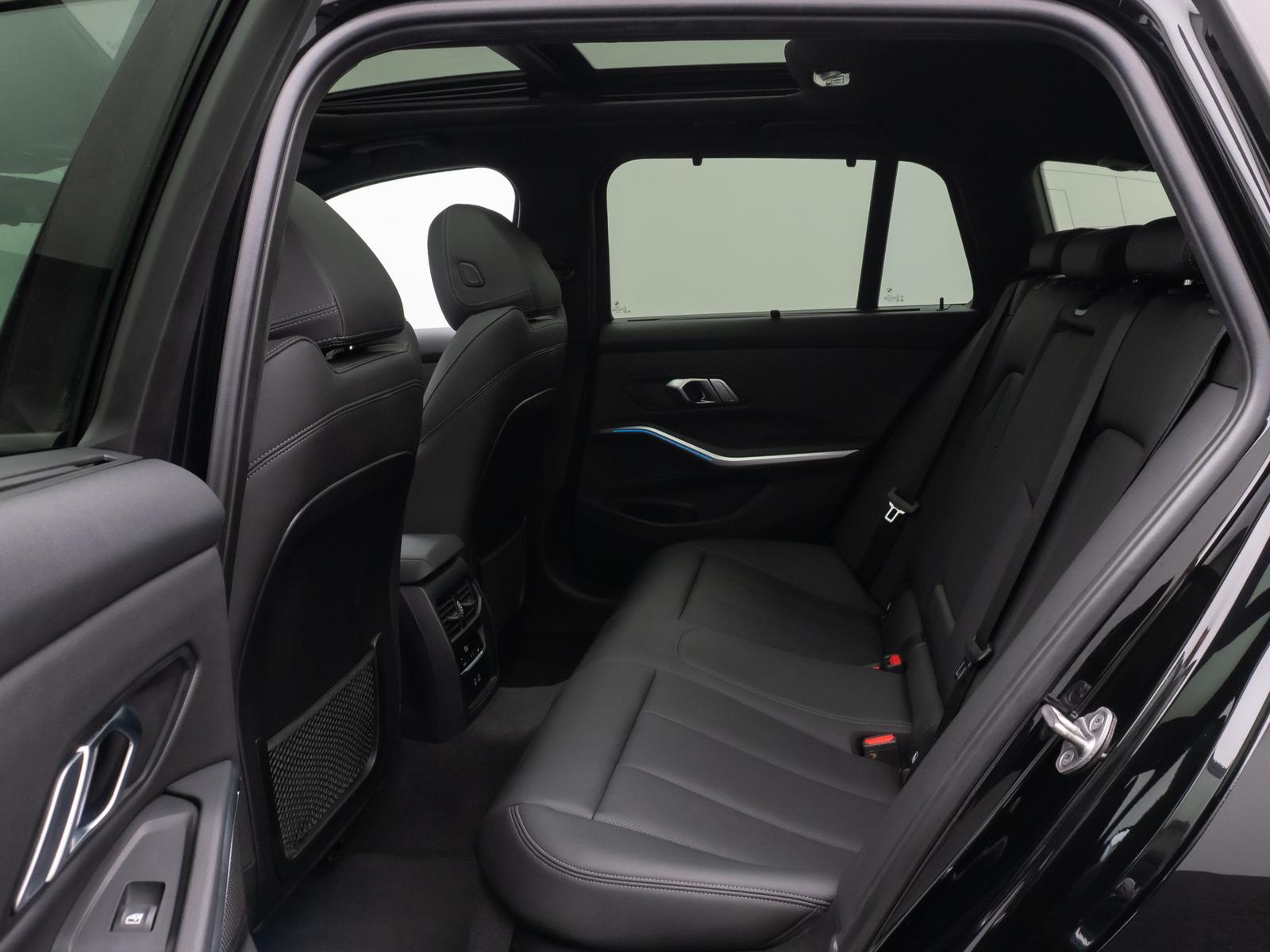 BMW 318 d M Sport Panorama Kamera HUD DAB HiFi AHK, миниатюра 28