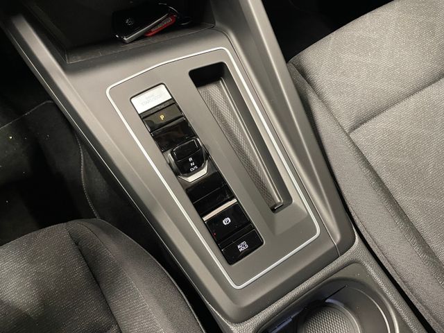 Golf VIII Variant Life 2.0 TDI DSG SHZ APP LED