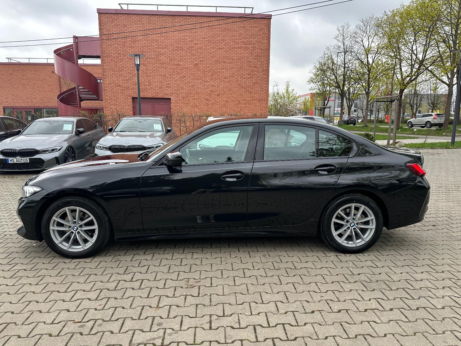 BMW 320d Automatik*Head Up*LED*SHZ*W+Sommer Räder