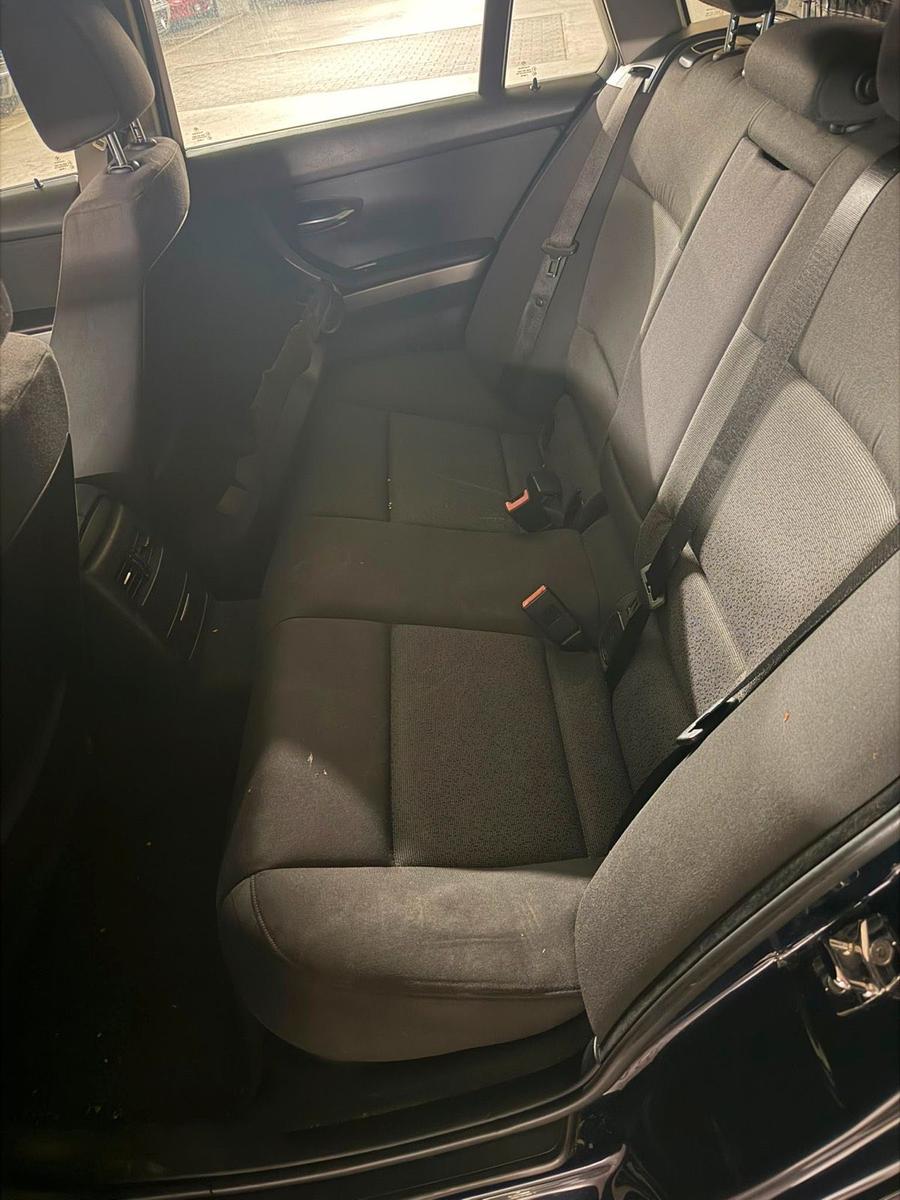 BMW 320 2005 — photo 8