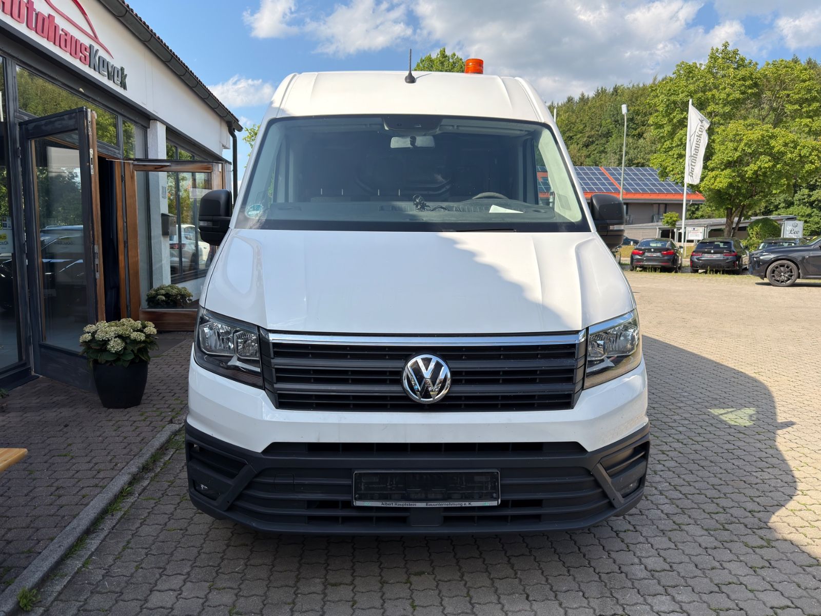 Fahrzeugabbildung Volkswagen Crafter Kasten 35 mittellang Hochdach|AHK|AUSBAU