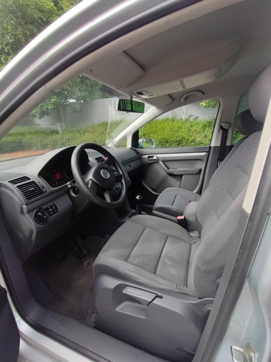 Volkswagen Touran 2004 — photo 7