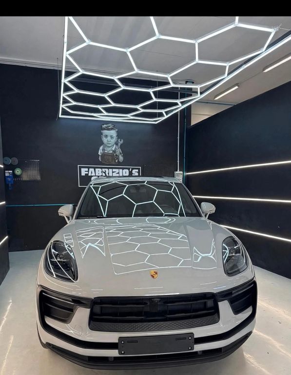 Image of Porsche Macan