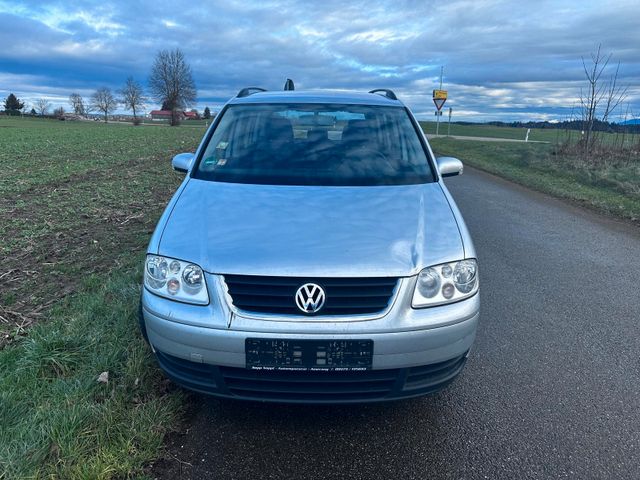 Volkswagen Touran 1.9 TDI Highline Checkheft