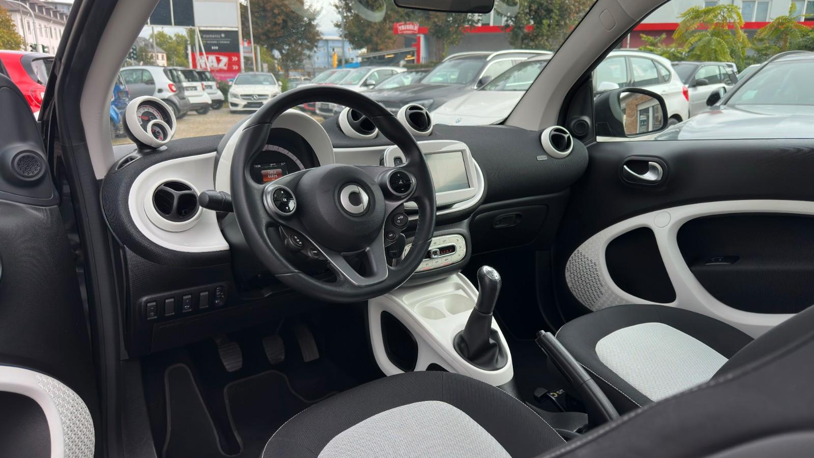 Smart Coupé PASSION BLACK EDITION! PANO! NAVI! SOUND!