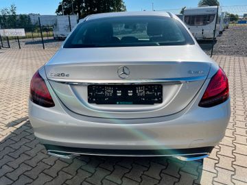 Fahrzeugabbildung Mercedes-Benz C 220 d / Avantgarde / 4Matic /Sport Fahrwerk