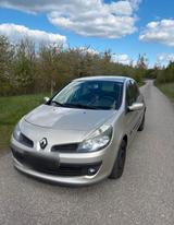 Volkswagen Renoult Clio/ TÜV bis 2027 - Volkswagen LT aus 2007