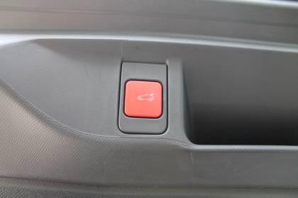 DS Automobiles DS4 E-TENSE LA PREMIERE