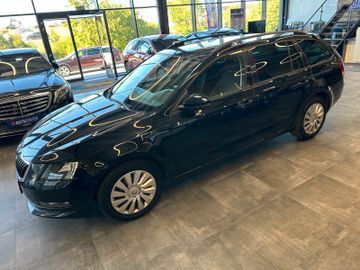 Skoda Octavia *ACC*PDC*NAVI*2-Zonen*Car-PLAY*