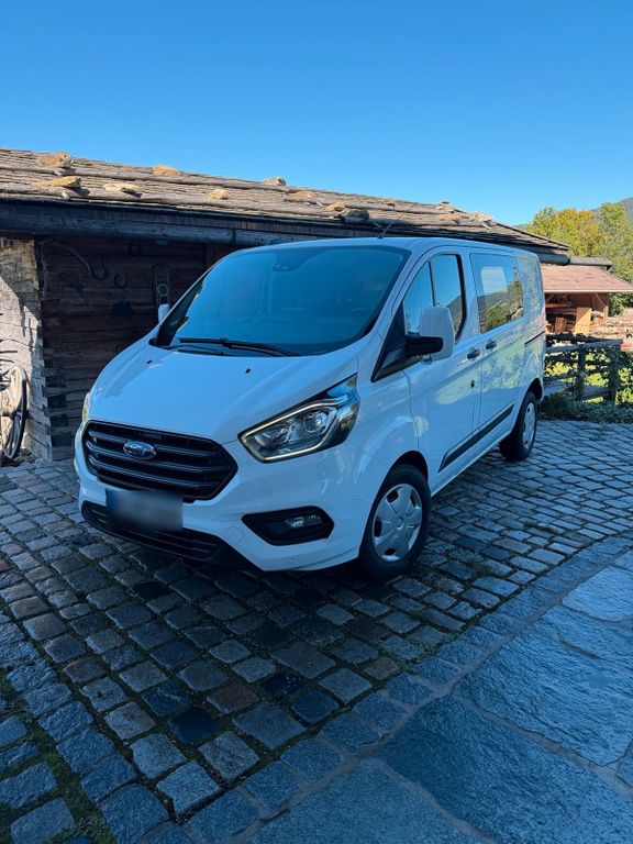 Image of Ford Transit Custom