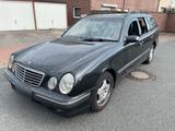 Mercedes-Benz Mercedes Benz W210 Kombi 270CDI - Mercedes-Benz 270: Cdi