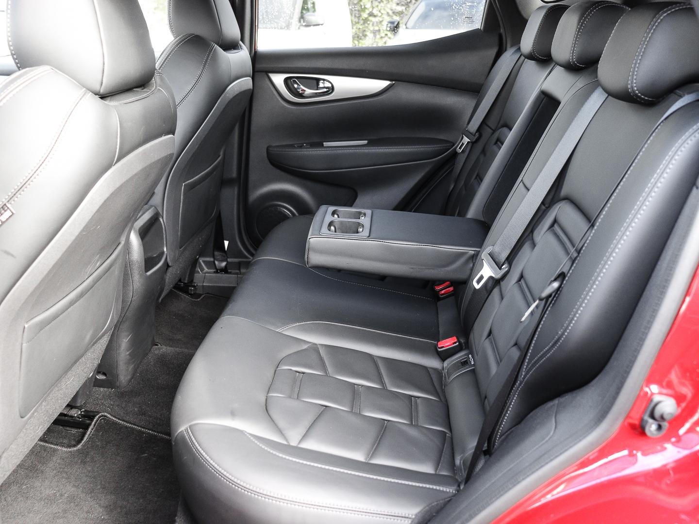 Nissan Qashqai Tekna+ 1.3 DIG-T EU6d-T Panorama Navi Le