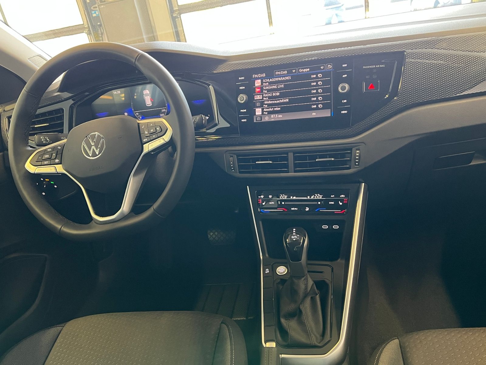 Fahrzeugabbildung Volkswagen Taigo Life 1.5 TSI DSG *IQ.Light, App-Connect, 1