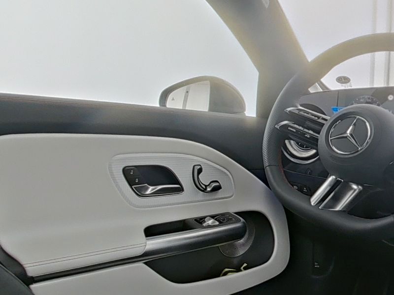 Mercedes-Benz CLA 250 - Bild 9