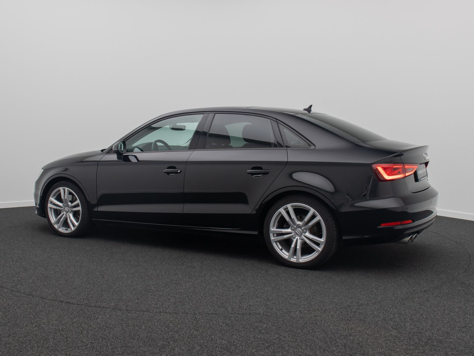 Fahrzeugabbildung Audi A3 Ambition Xenon DAB Navi Panorama Lordos Sound